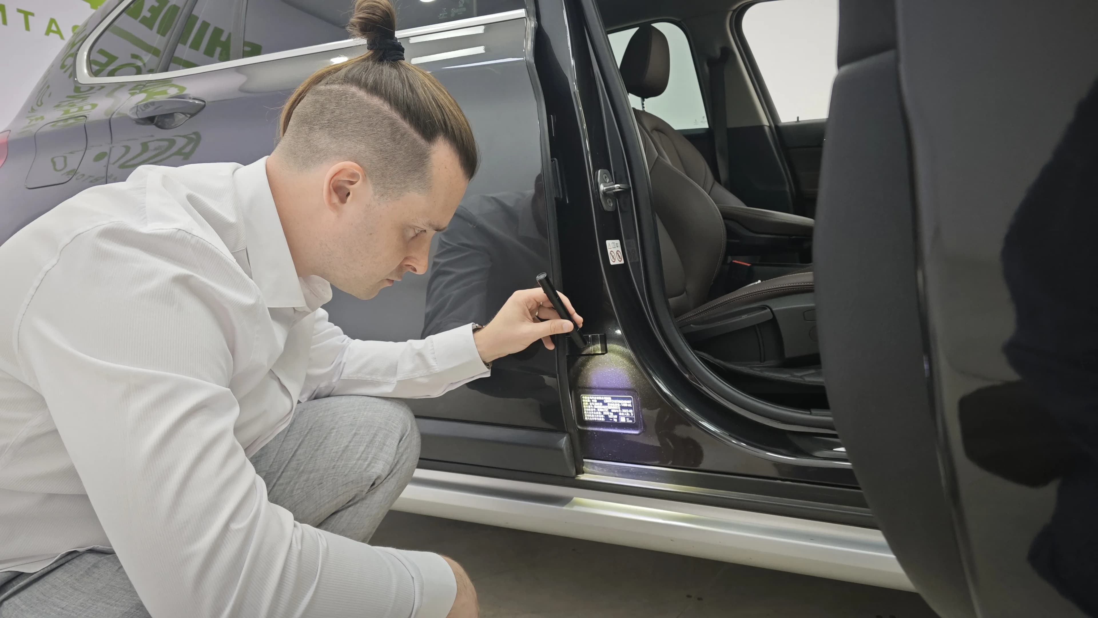 Стас и партнёр Shinezo на базе в Харбине