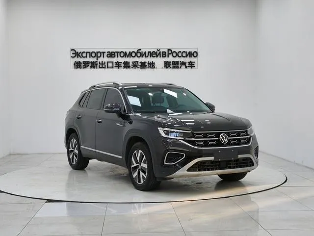 Volkswagen Tayron 2022 года - экстерьер, фото с площадки в Китае перед отправкой в Россию